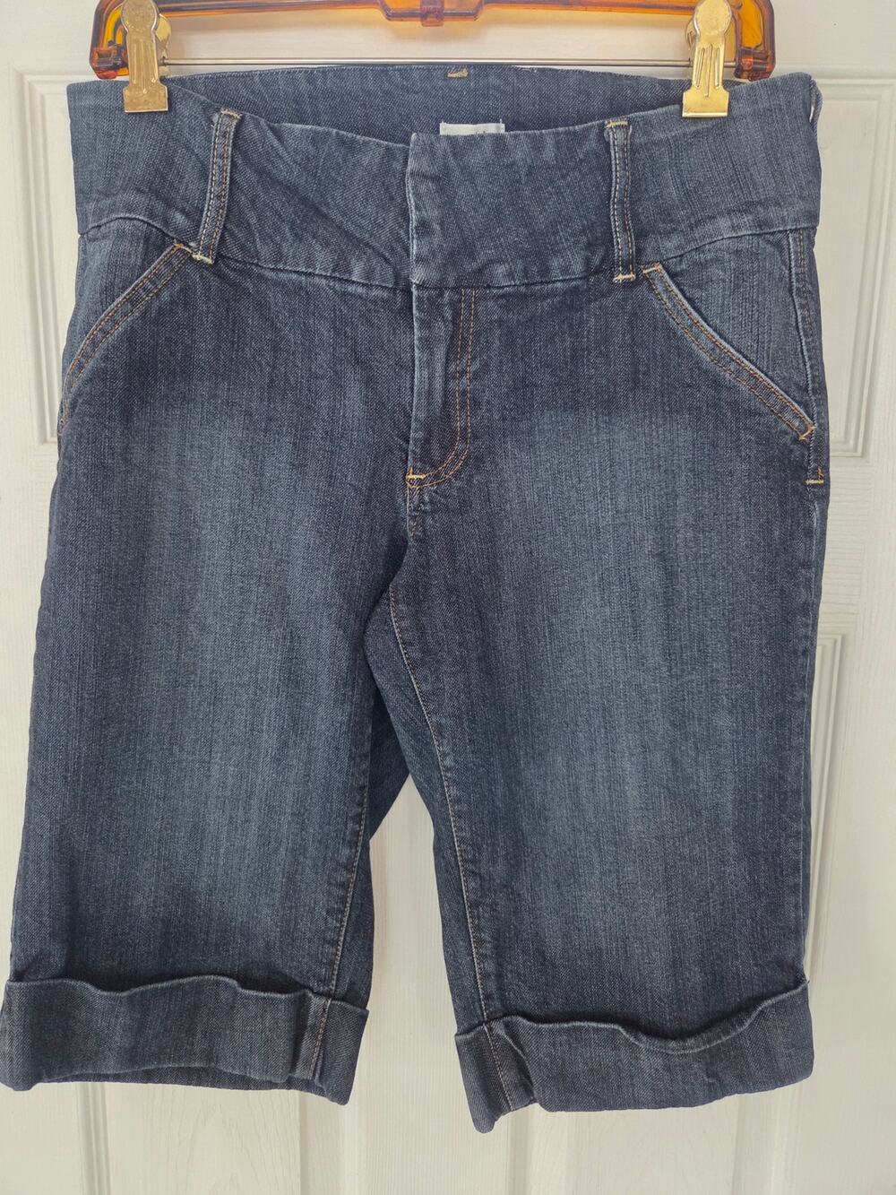 Vintage Cache' bermuda cuff  jean shorts. Size 8
EUC waist 34 x 22l